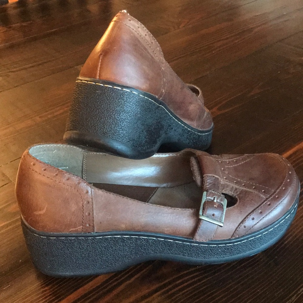 MIA brown leather dress shoes for women size 10